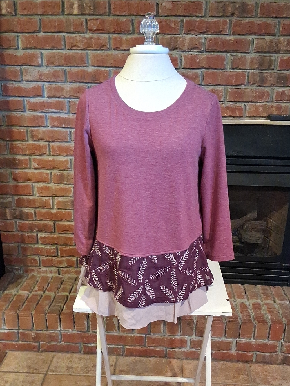 LOGO Lounge Top